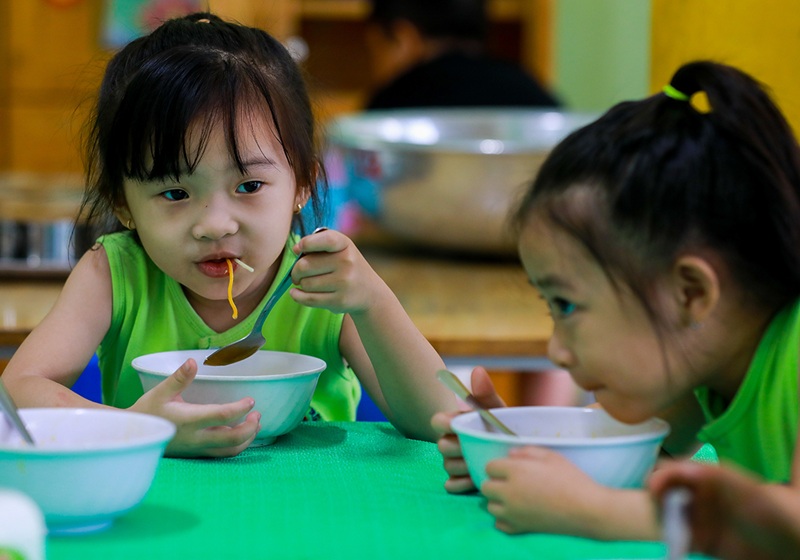 Chế độ ăn ở trường