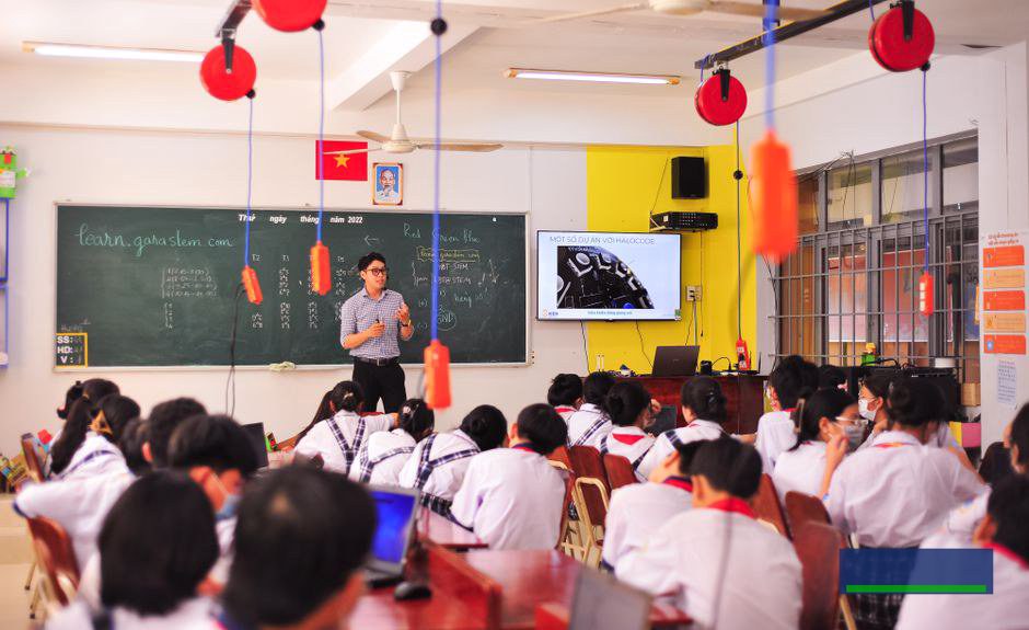 Giáo viên đang mất bao nhiêu thời gian cho việc ngoài giảng dạy